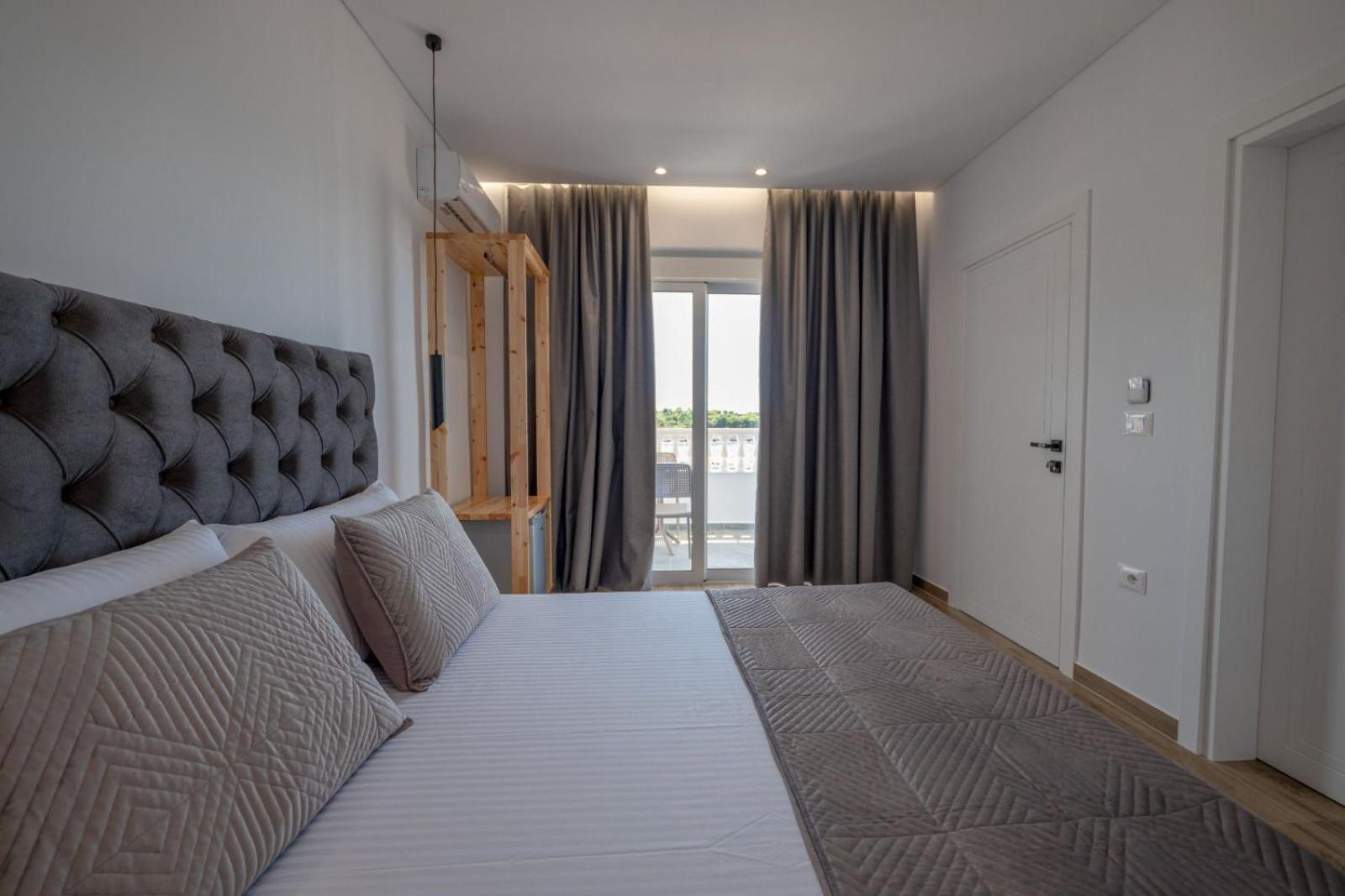 Cako Rooms Saranda ภายนอก รูปภาพ