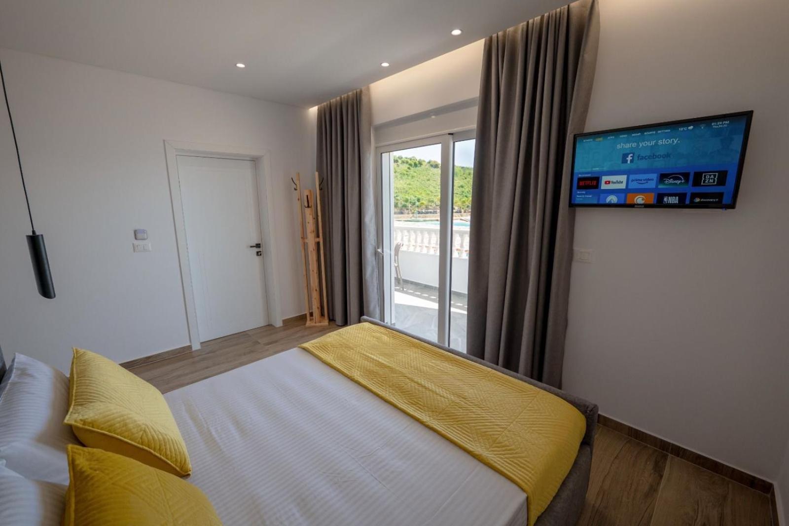 Cako Rooms Saranda ภายนอก รูปภาพ