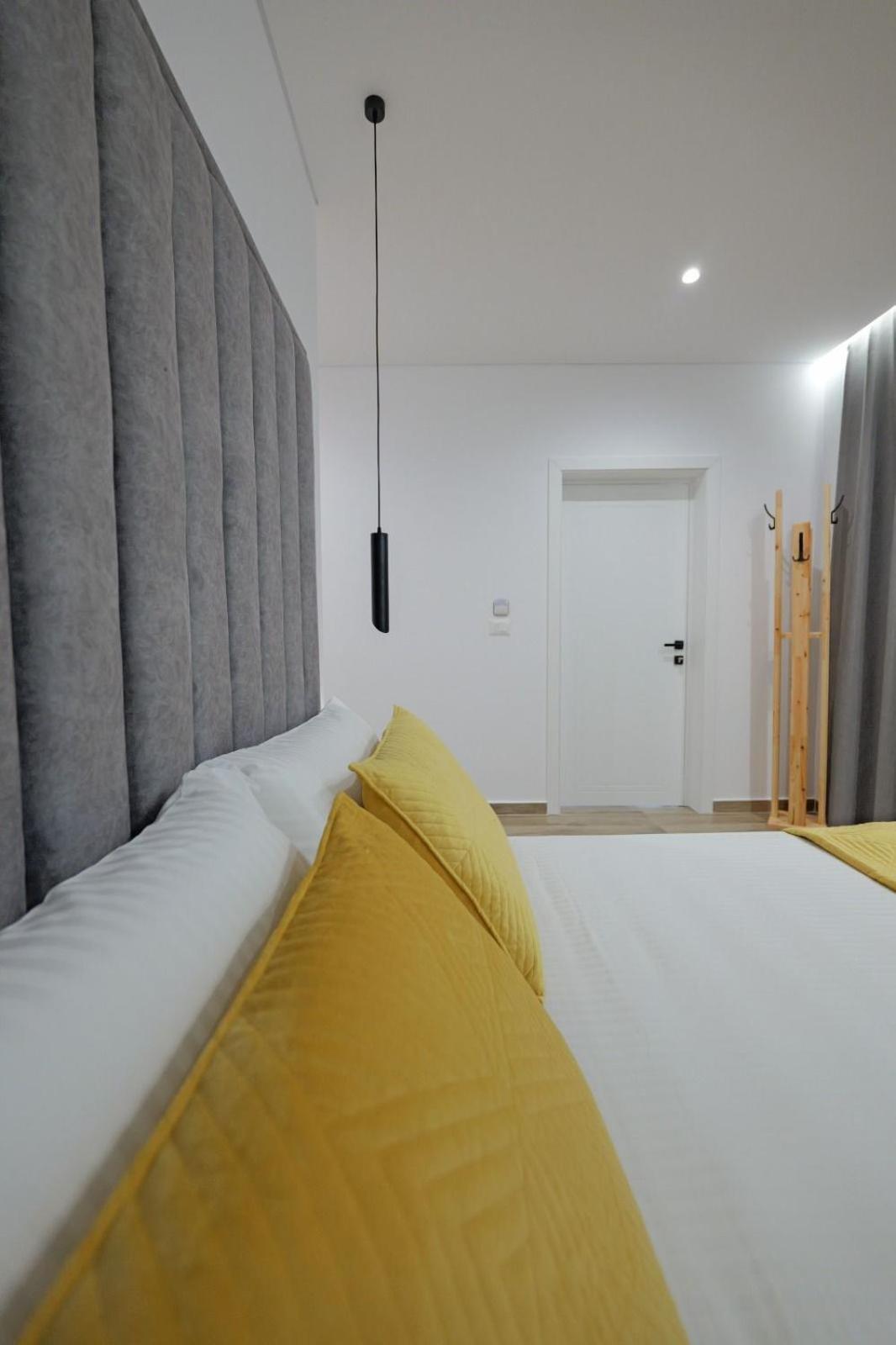 Cako Rooms Saranda ภายนอก รูปภาพ