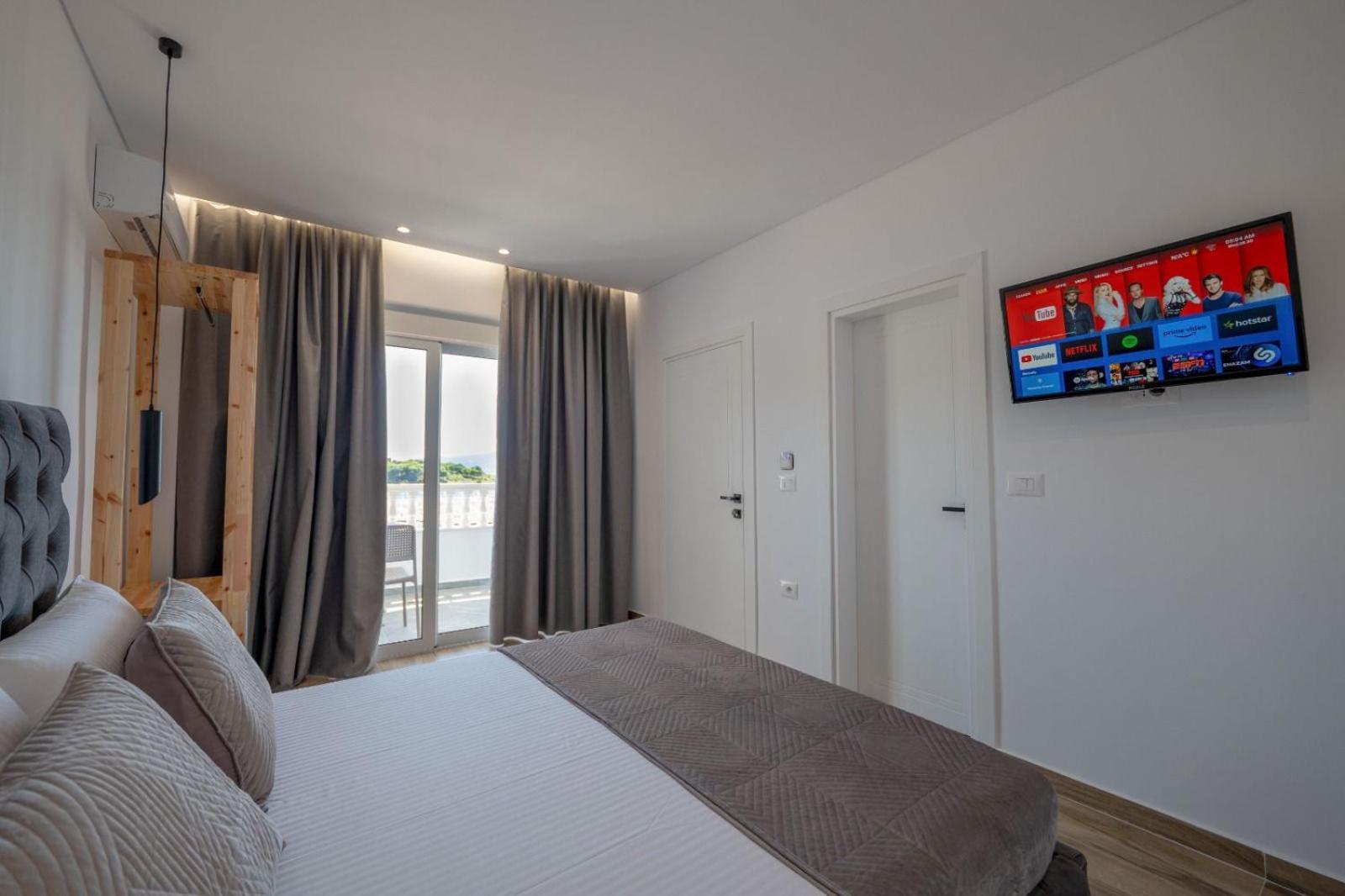 Cako Rooms Saranda ภายนอก รูปภาพ