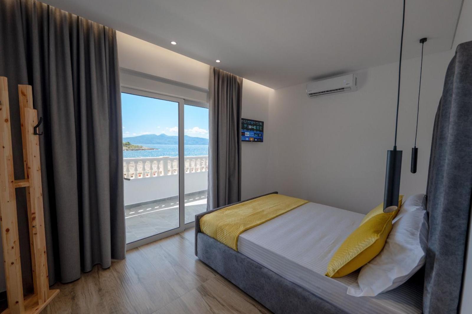 Cako Rooms Saranda ภายนอก รูปภาพ