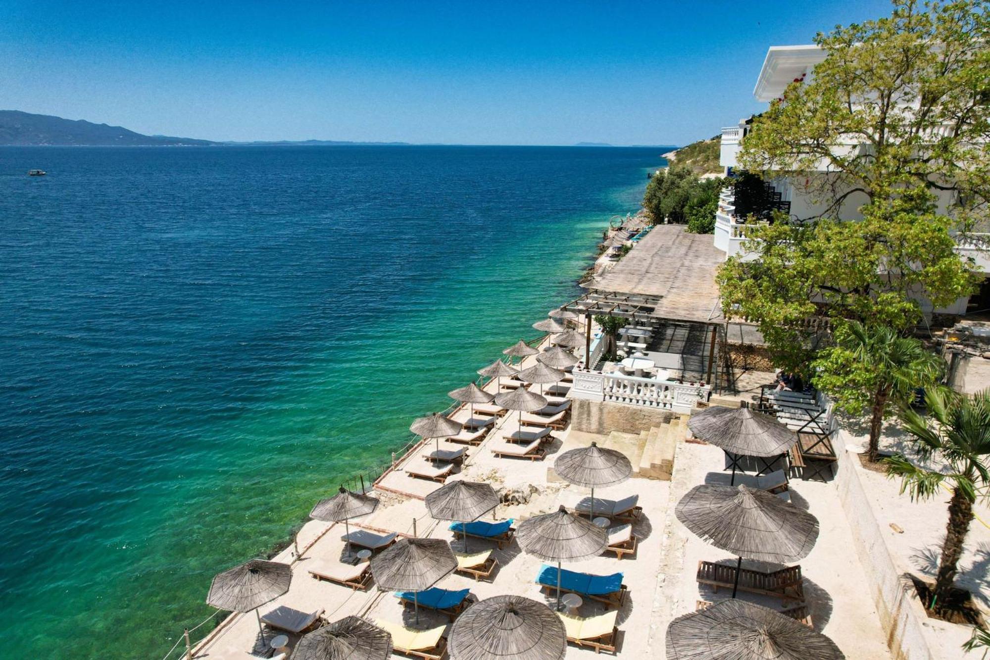 Cako Rooms Saranda ภายนอก รูปภาพ
